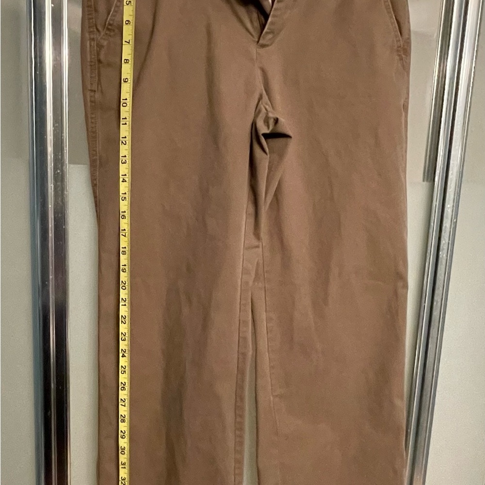Gap favorite chino trouser pre-loved sew up back pockets some wear on cuffs